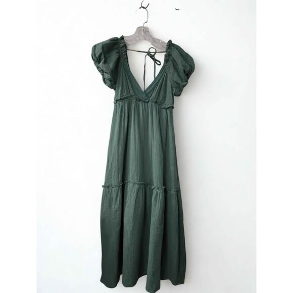 NWT Listicle Dark Green Gauze Tiered Midi Dress Small Smocked Puff Sleeve - Picture 1 of 3